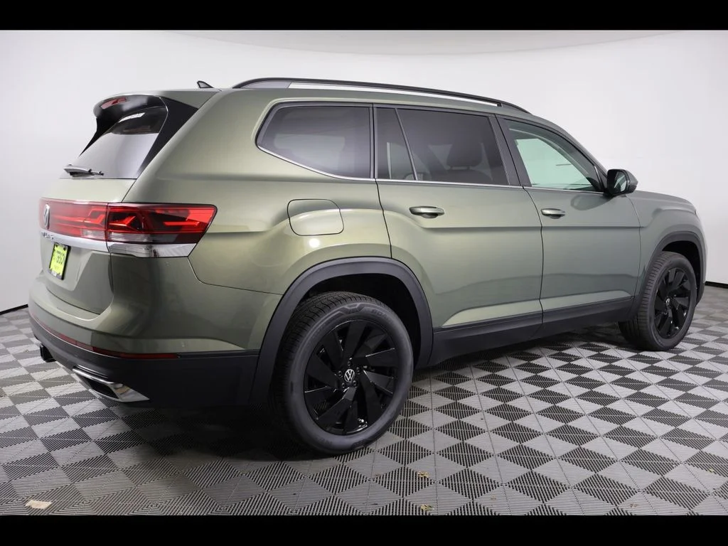 New 2026 Green Volkswagen 2.0T SE w/Technology image 6