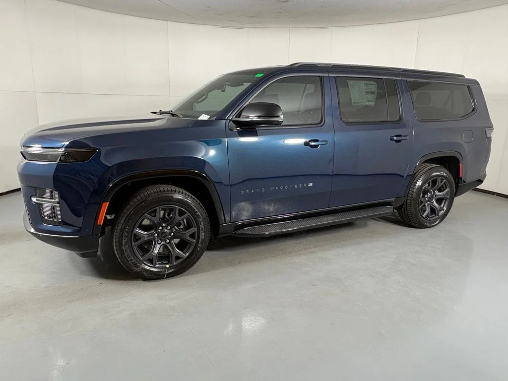 New 2026 Blue Jeep Limited Altitude image 5