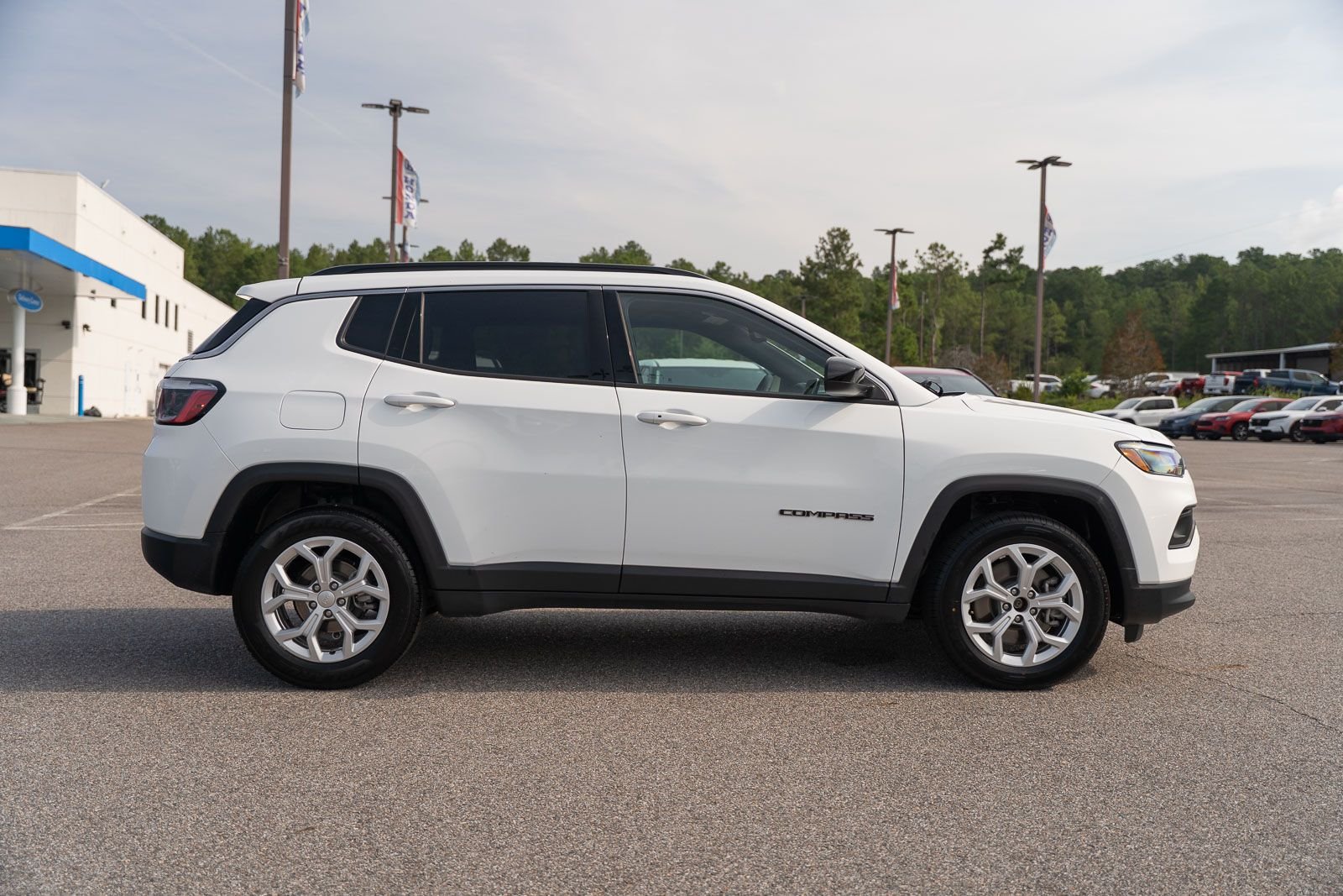 2024 Jeep Compass Latitude - Photo 9
