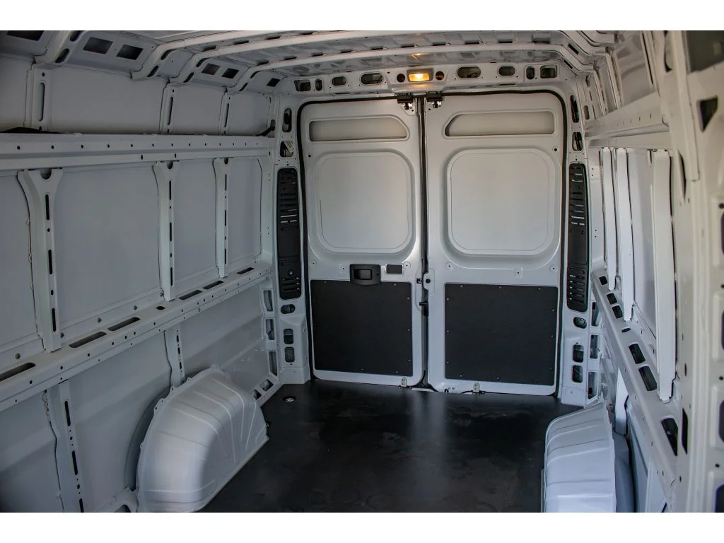 New 2026 Bright White Clearcoat Ram Tradesman image 22