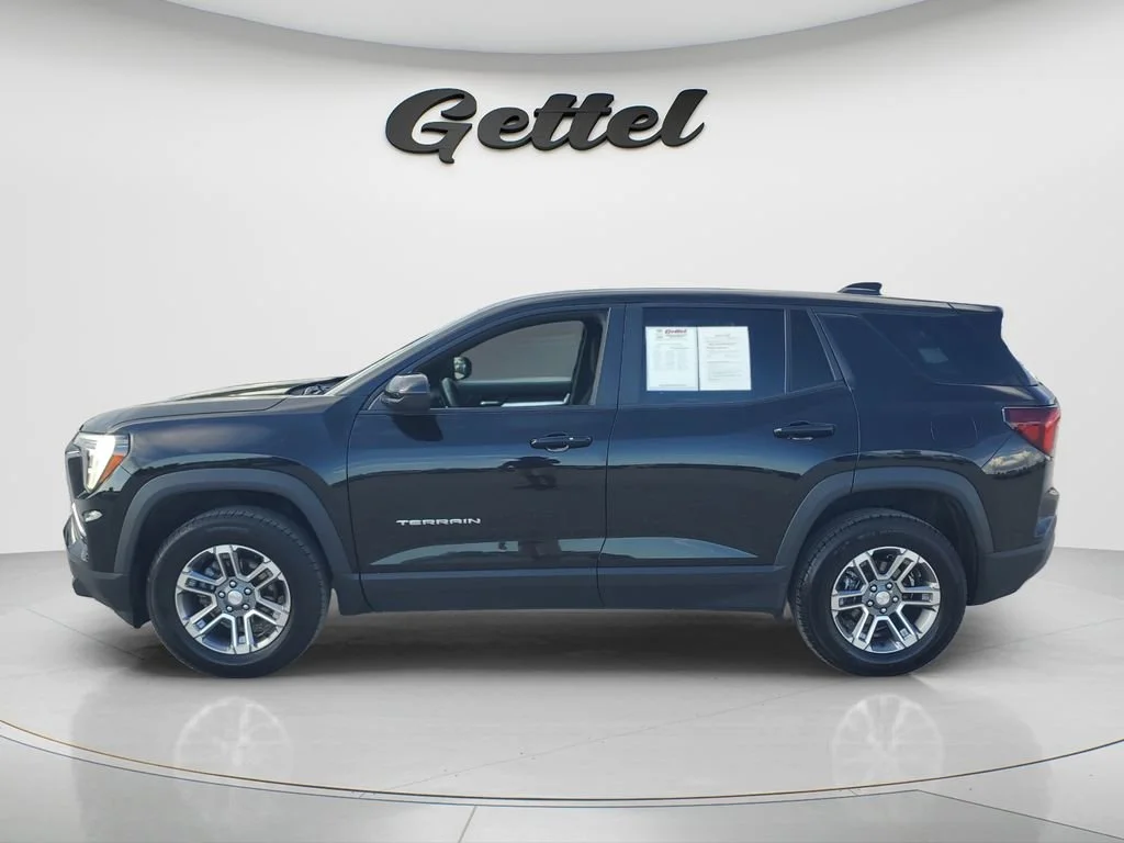 Used 2025 Ebony Twilight Metallic GMC Elevation image 8