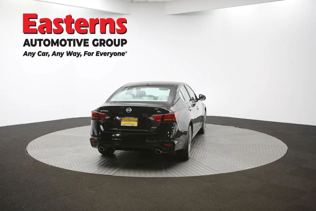 Used 2024 Black Nissan 2.5 SL image 37