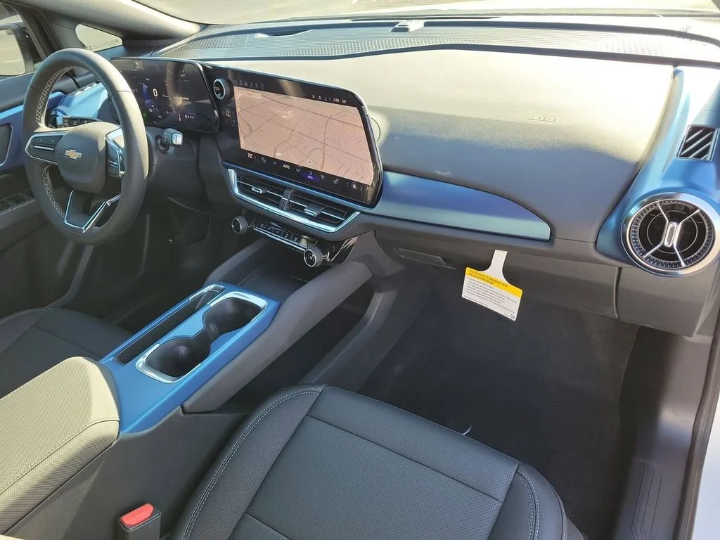 New 2026 Summit White Chevrolet LT image 19