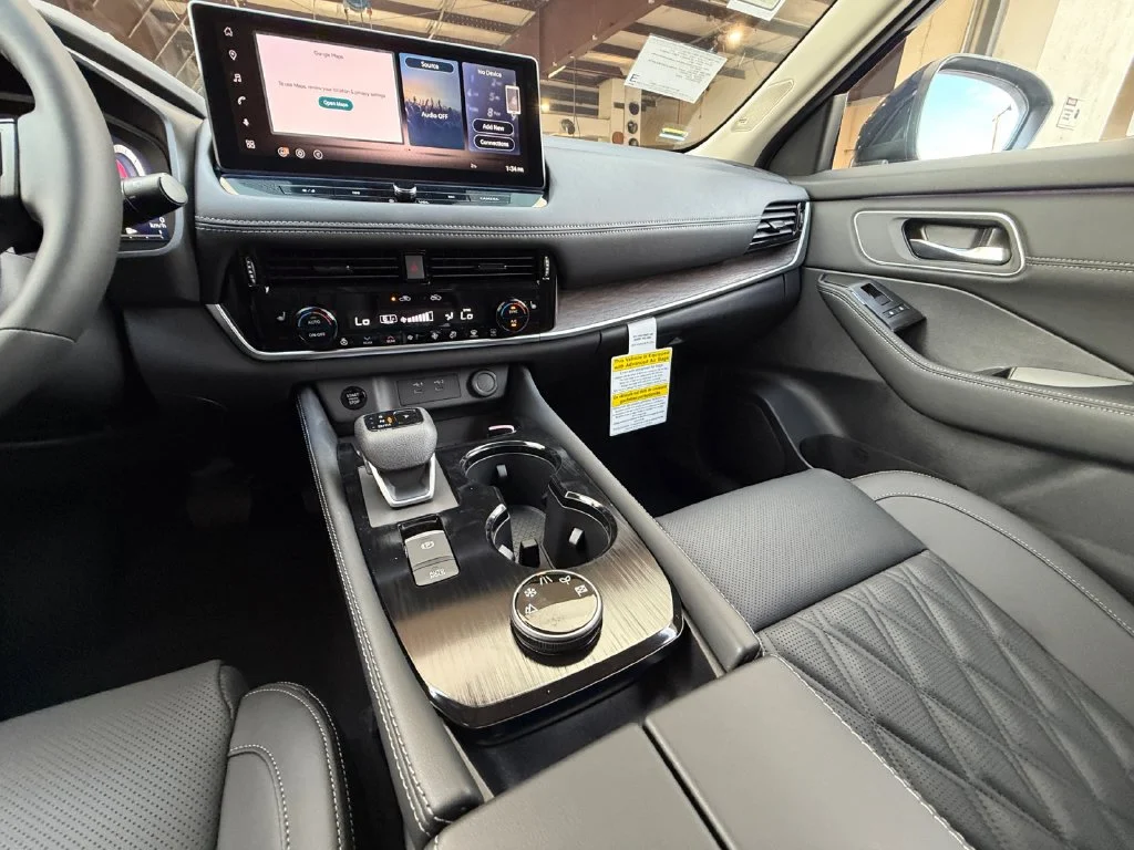 New 2026 Blue Nissan Platinum image 15
