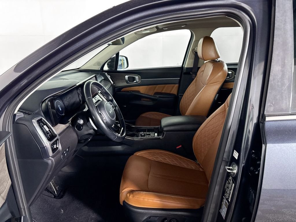 Used 2022 Grey Kia X-Line SX Prestige image 11