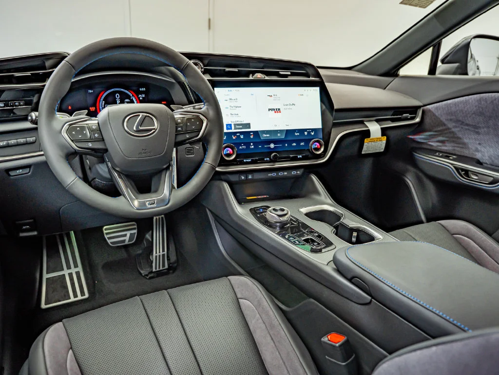 New 2026 Black Lexus 550e F Sport image 27