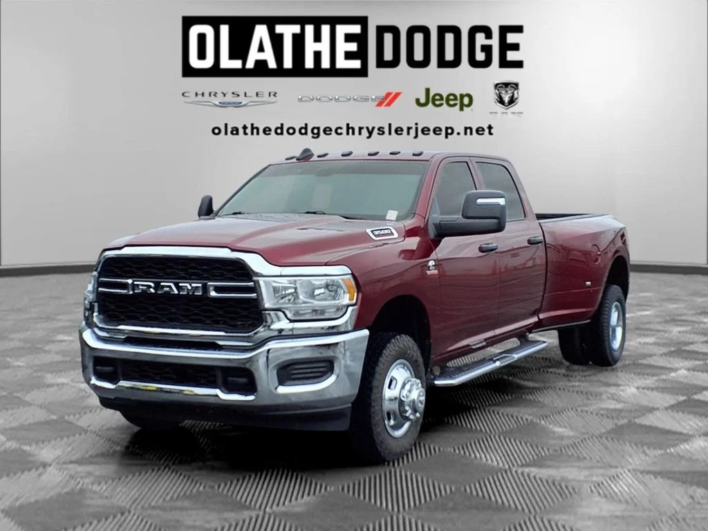 2024 RAM 3500 Tradesman 4X4 Crew Cab LWB's photo