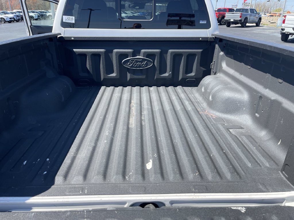Used 2020 White Ford Lariat image 23