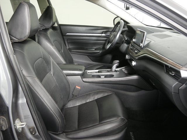 Used 2019 Gun Metallic Nissan SL image 16