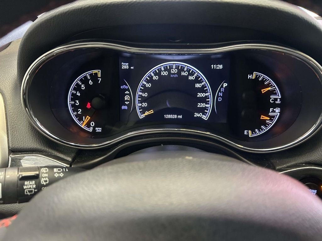 Used 2018 White Jeep Trailhawk image 32