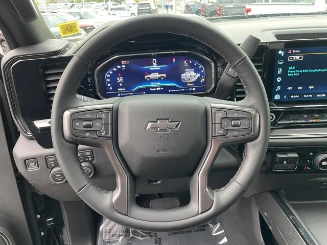 2025 Chevrolet Silverado 2500HD ZR2 - Photo 11