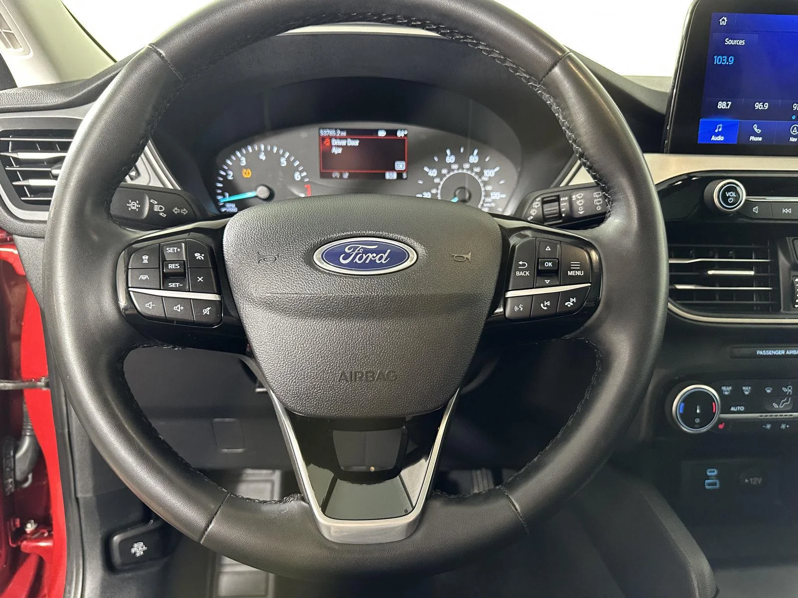 Used 2022 Rapid Red Metallic Tinted Clearcoat Ford SEL image 16