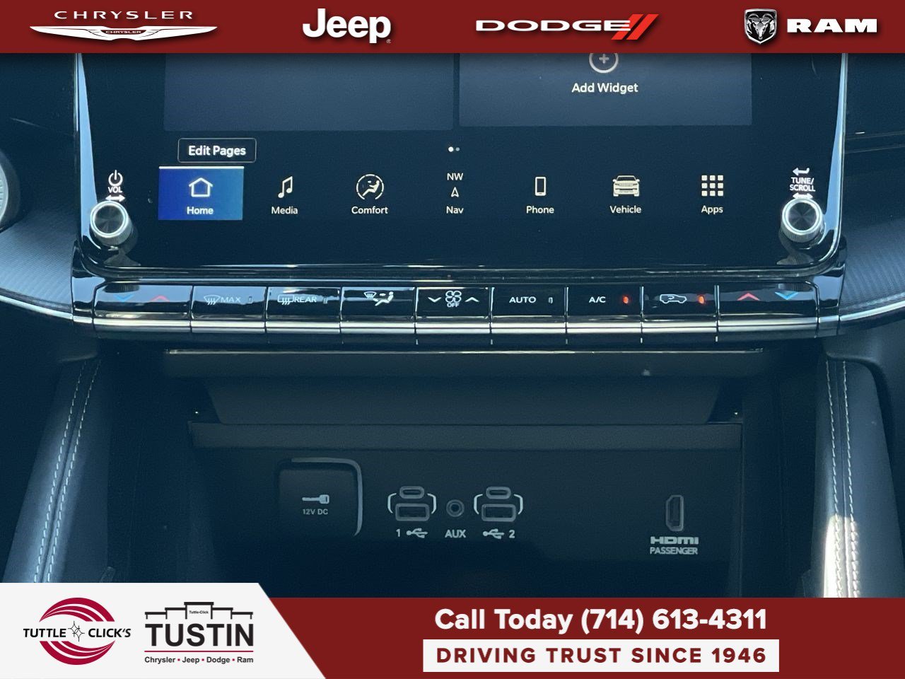 Used 2024 Diamond Black Crystal Pearlcoat Jeep Series II image 22