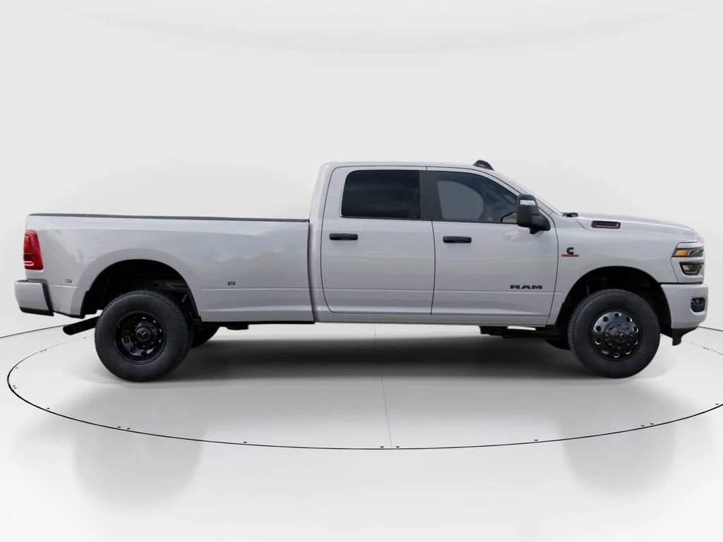 New 2026 Bright White Clear-Coat Exterior Paint RAM Big Horn image 23