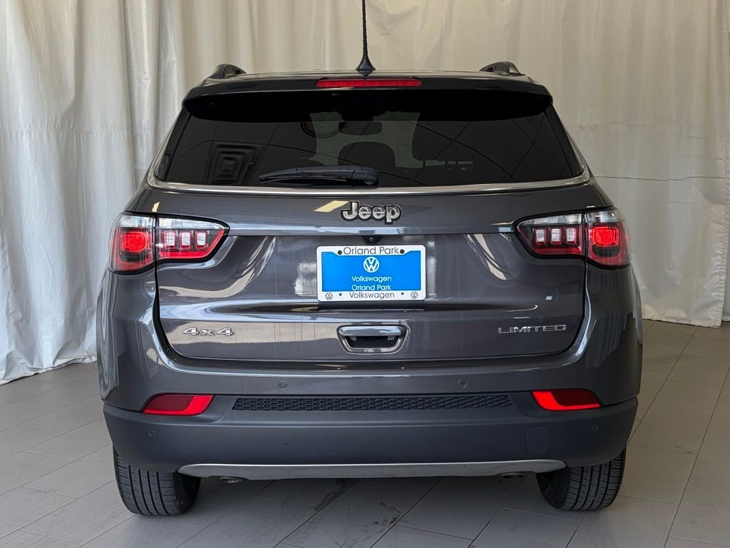 Used 2024 Gray Metallic Jeep Limited image 8