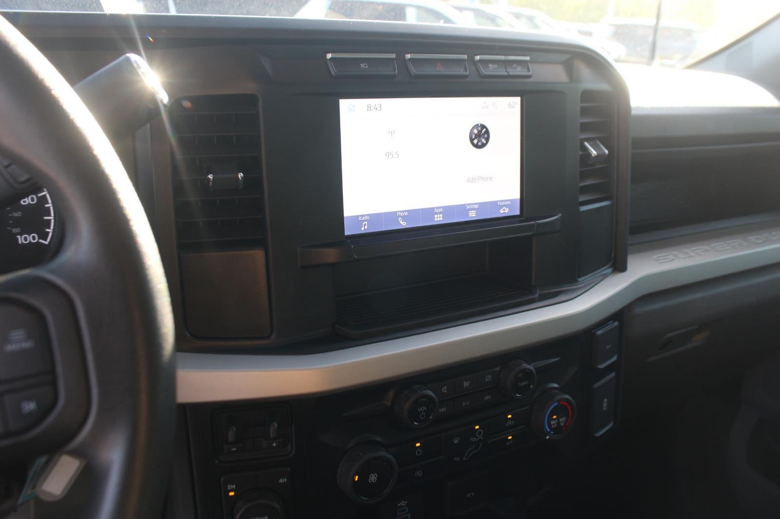 Used 2023 Oxford White Ford XL image 24