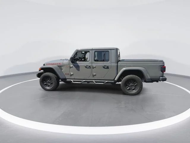 Used 2021 Gray Jeep Mojave image 6
