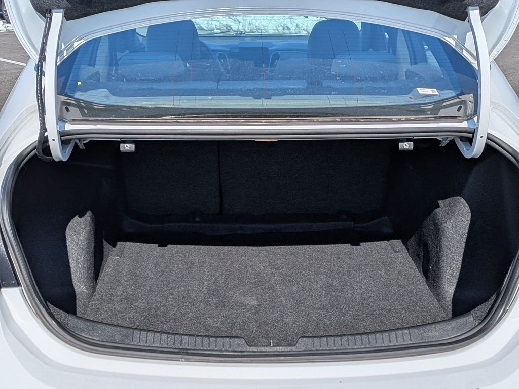 Used 2024 White Chevrolet LT image 26
