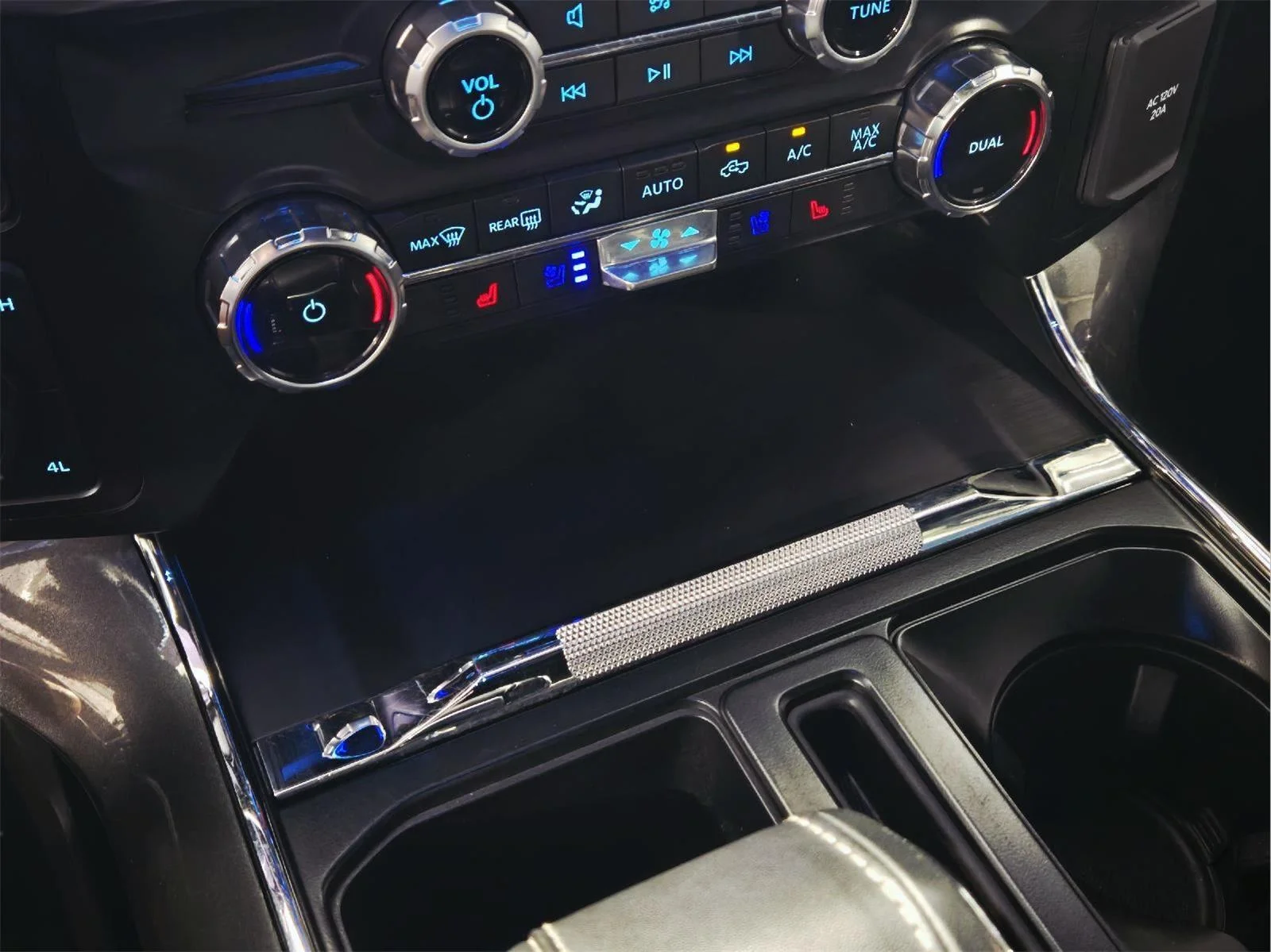 Used 2023 Carbonized Gray Ford LARIAT image 40
