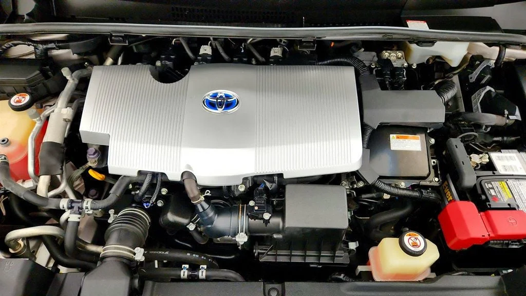 Used 2018 Titanium Glow Toyota Advanced image 26