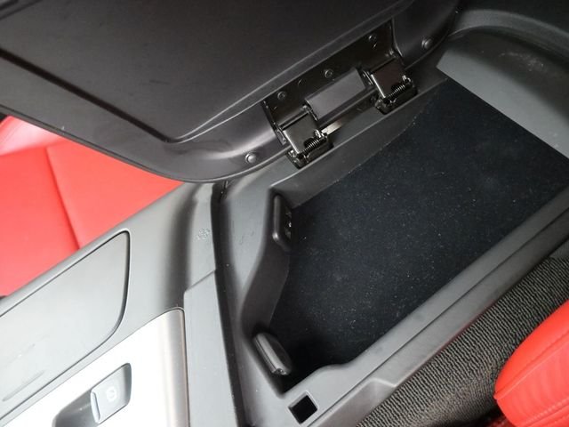 Used 2019 Gray Chevrolet Stingray Z51 image 6
