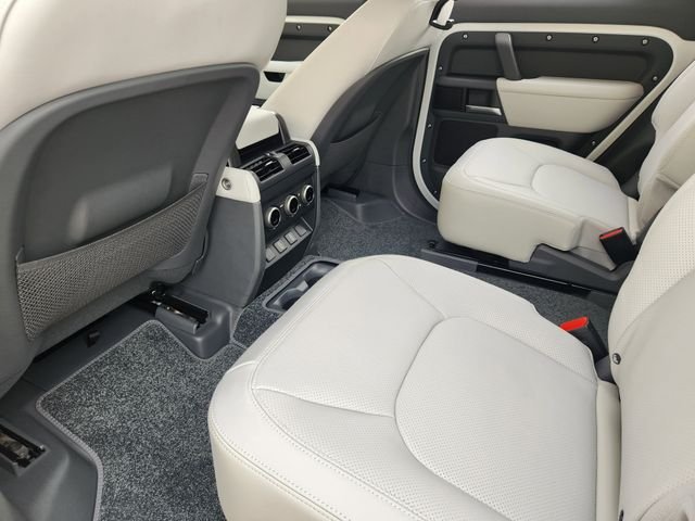 Used 2026 White Land Rover S image 18
