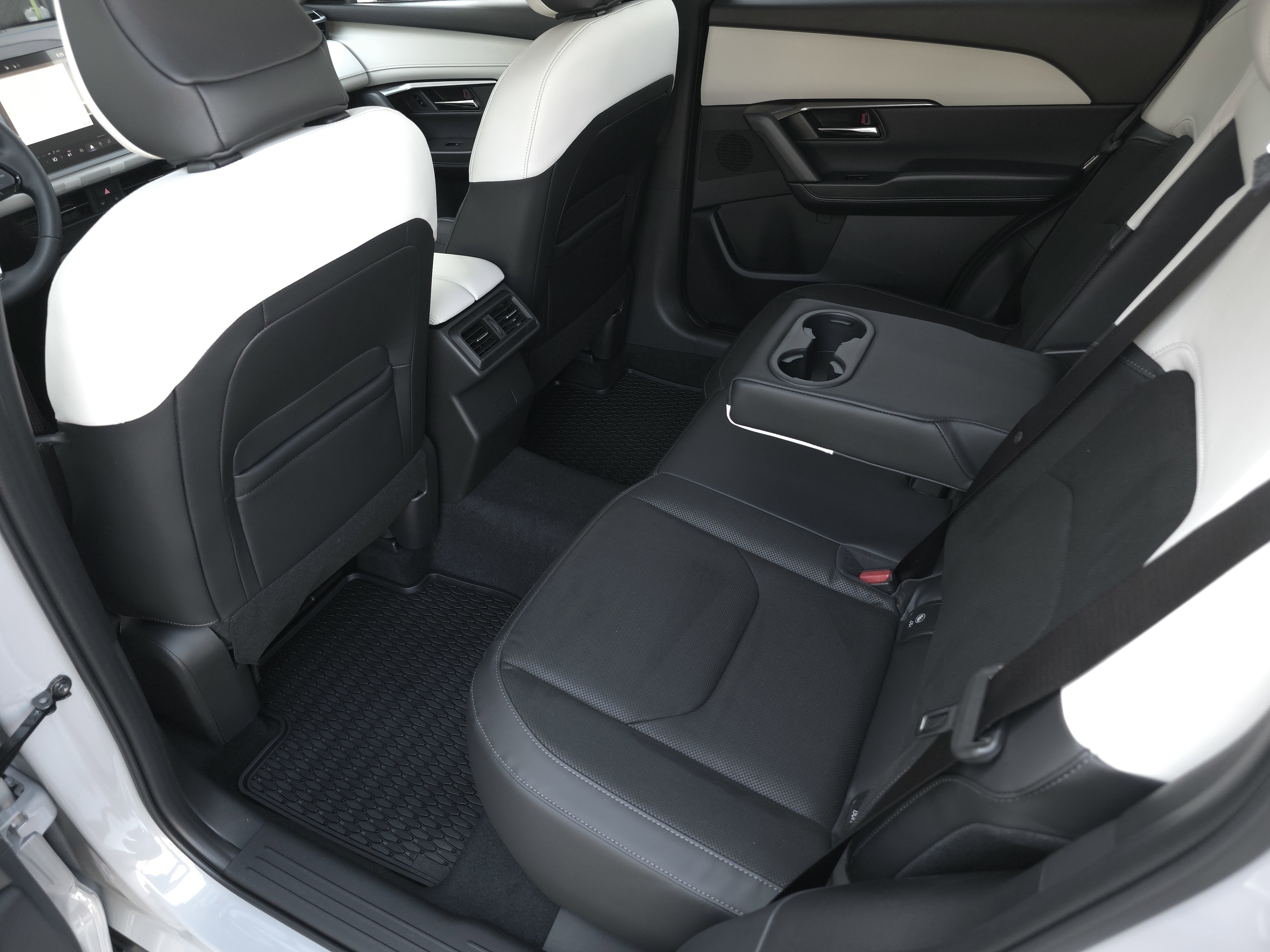 New 2026 Aero Gray Metallic Mazda 2.5 S Preferred AWD image 29