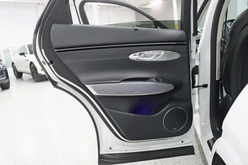 2023 Genesis GV70 2.5T