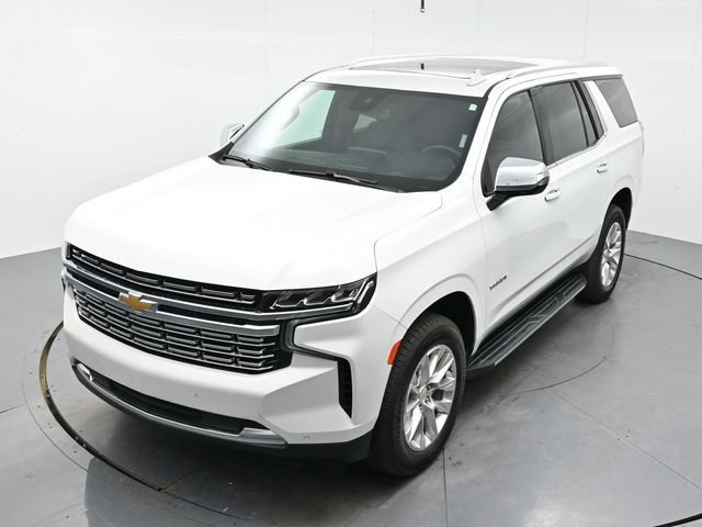 Used 2024 Iridescent Pearl Tricoat Chevrolet Premier image 19