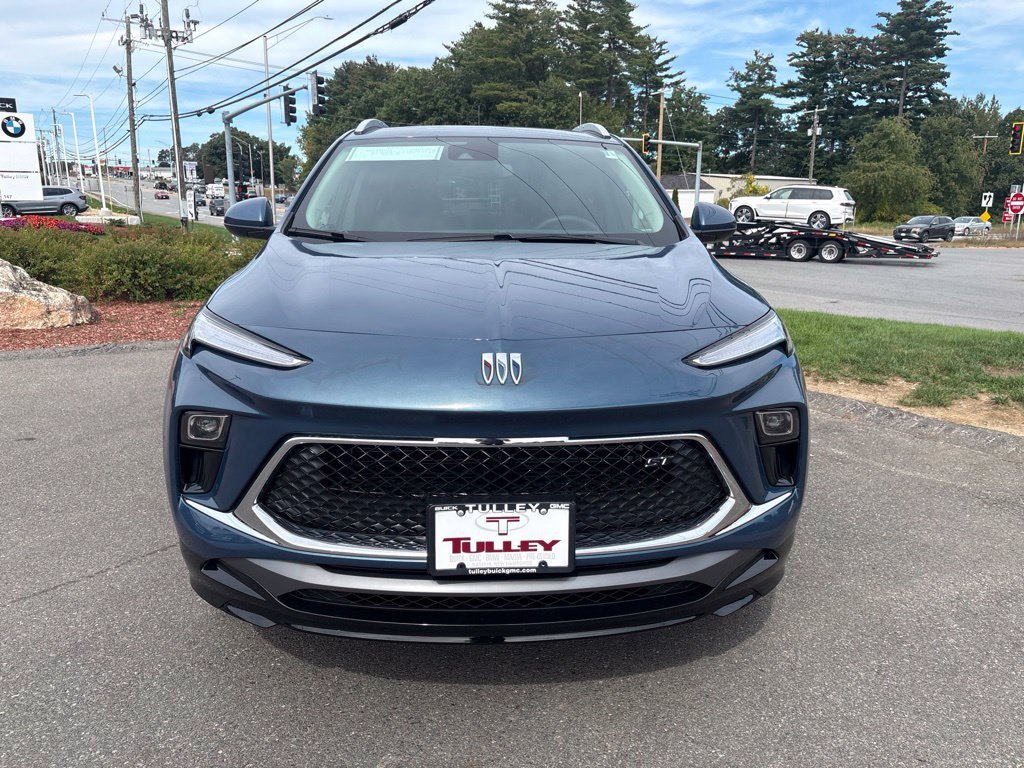 2026 Buick Encore GX Sport Touring - Photo 2