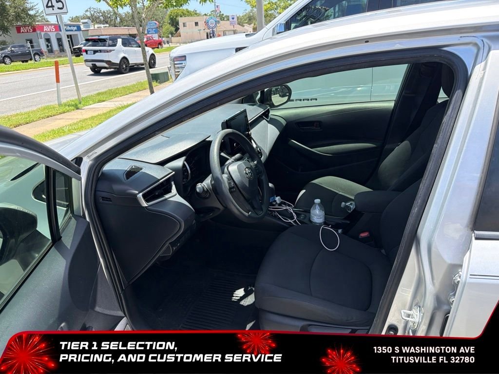 Used 2022 Silver Toyota LE image 7