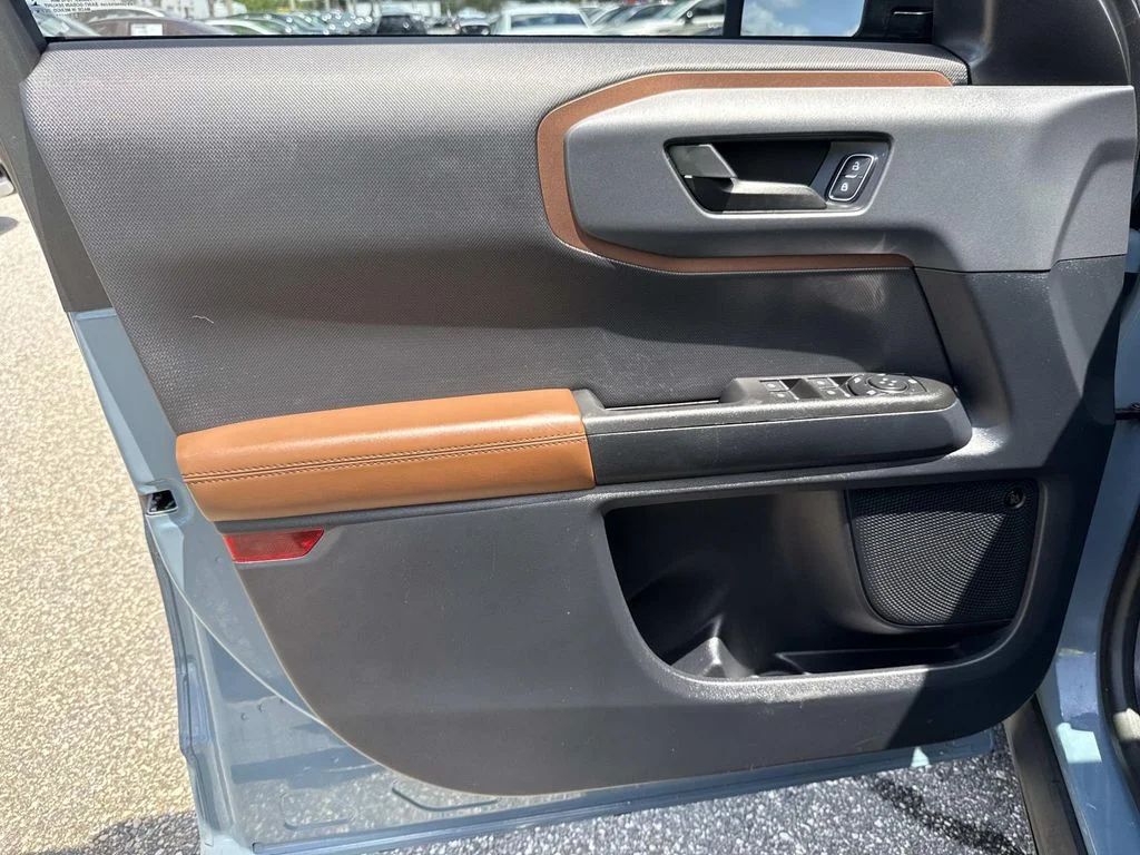 Used 2022  Ford Outer Banks image 22