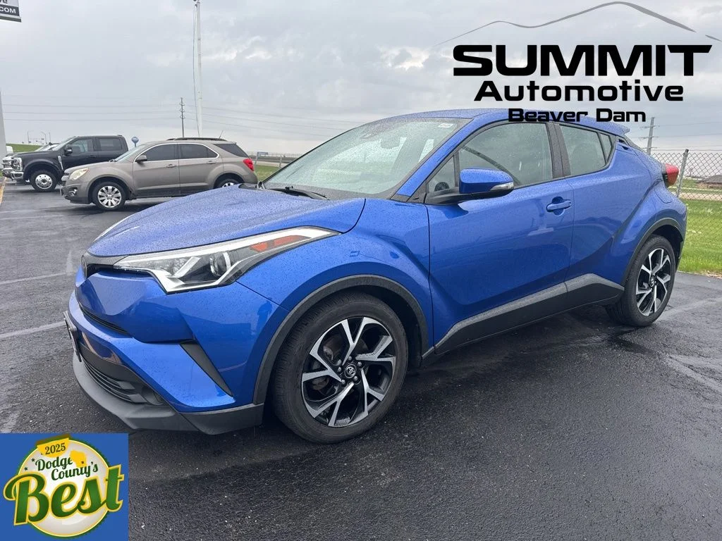 2019 Toyota C-HR XLE's photo