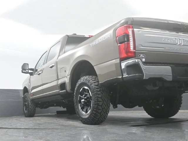 New 2027 Marsh Gray Metallic Ford F-250® King Ranch® image 28
