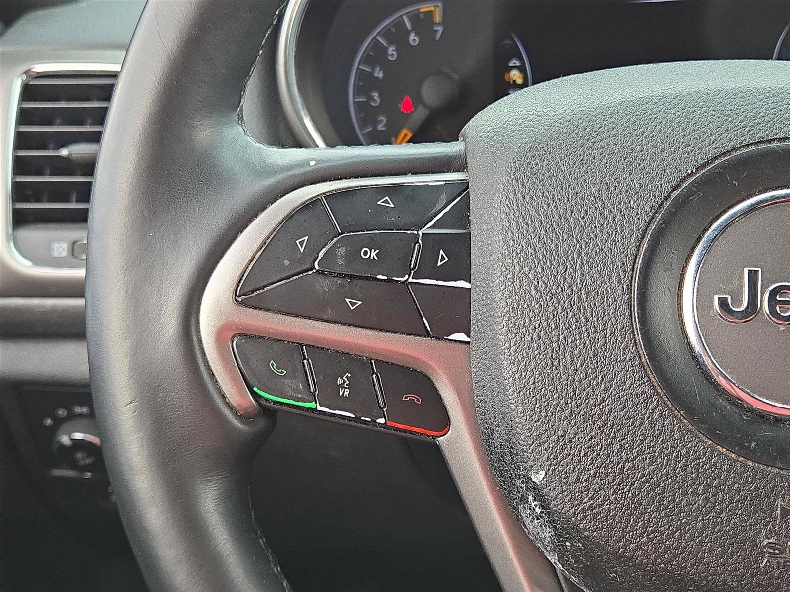 Used 2018 White Jeep Laredo E image 23