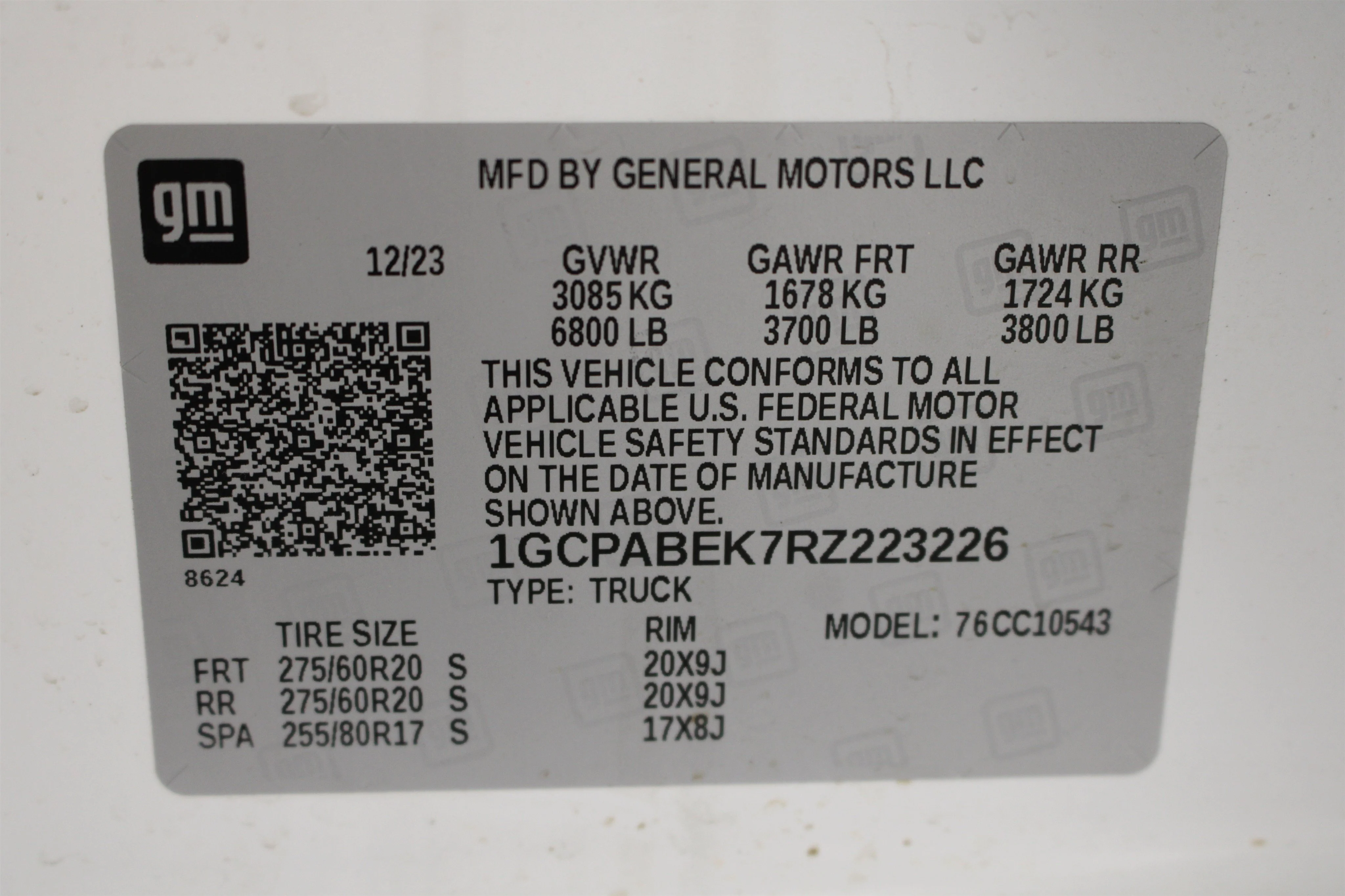 Used 2024 Summit White Chevrolet Custom image 36