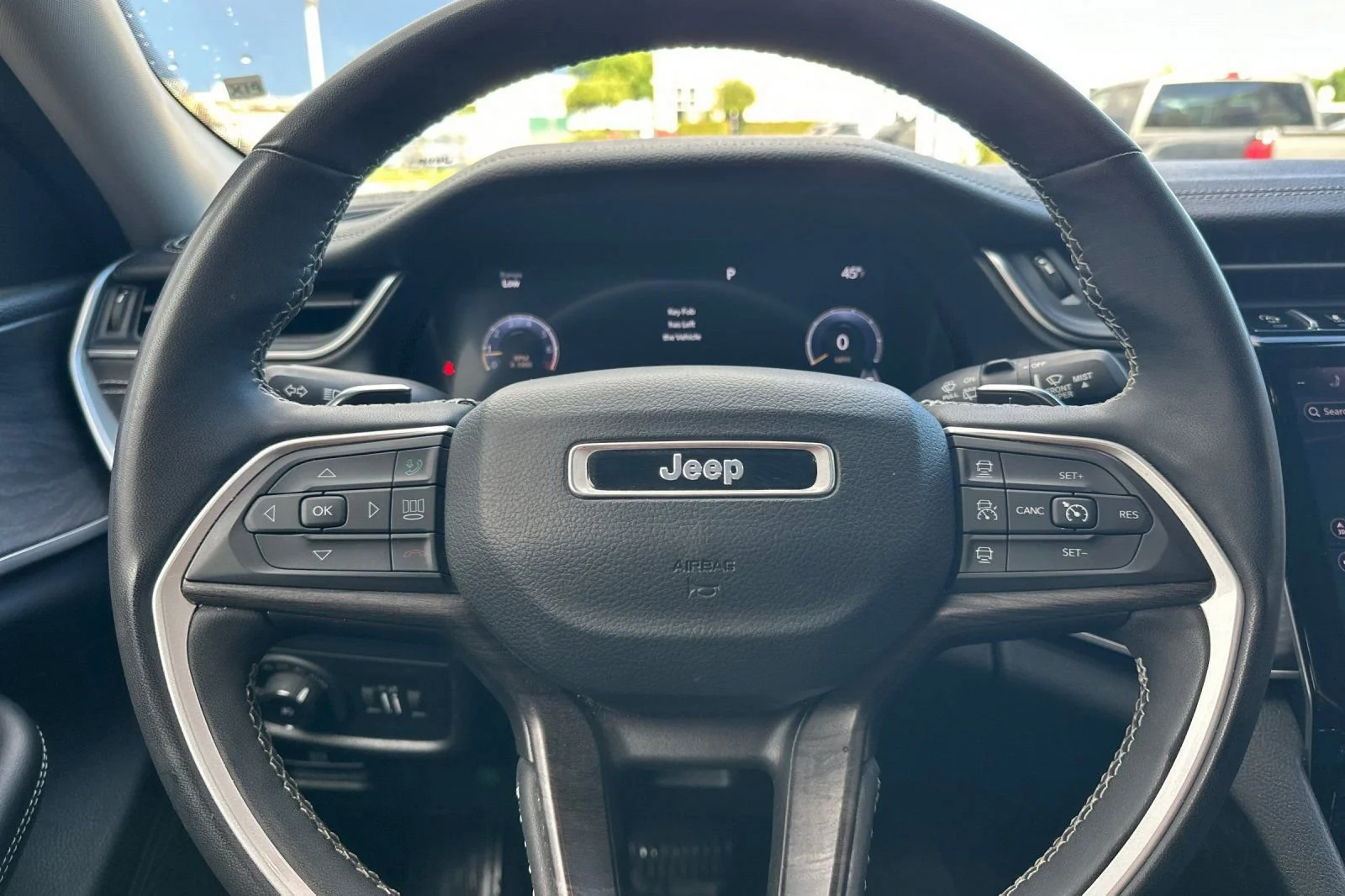 Used 2023 White Jeep Limited image 25