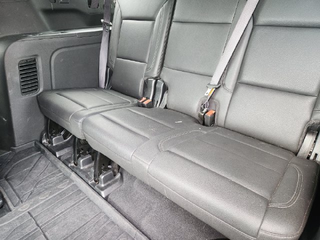 2022 Chevrolet Suburban Z71 - Photo 32