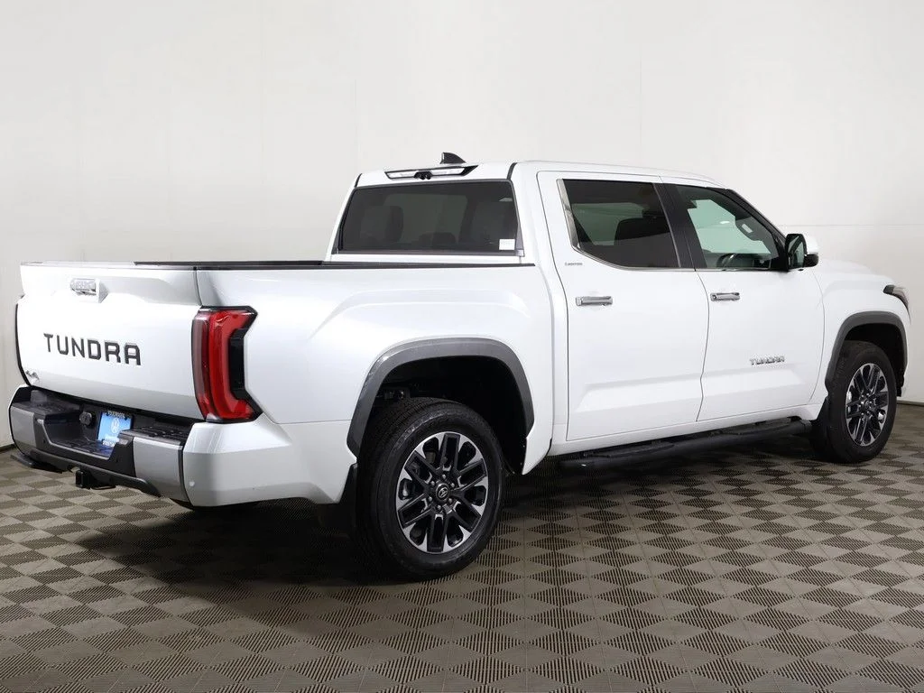 Used 2025 Pearl Toyota Limited image 11
