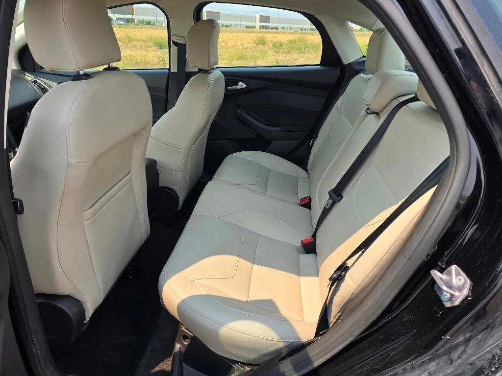 Used 2018 Shadow Black Ford Titanium image 13