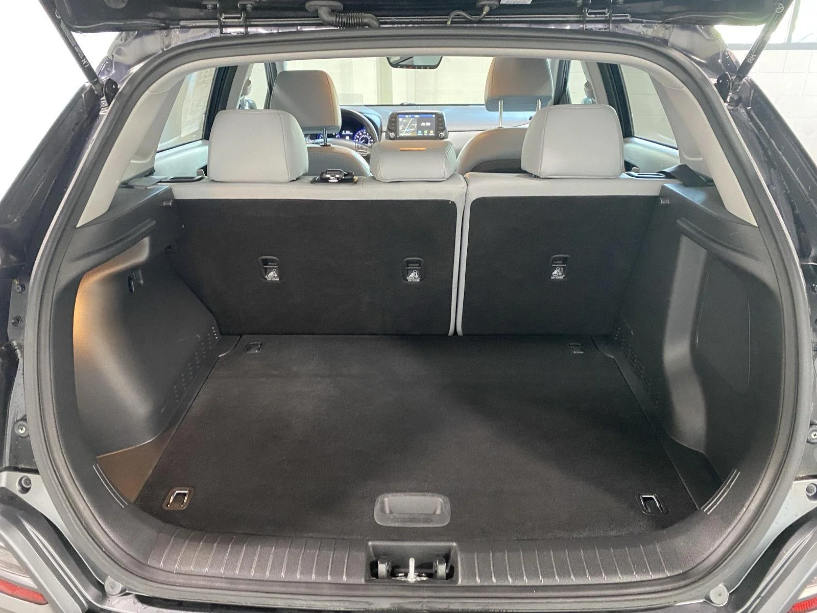Used 2019 Ultra Black Pearl Hyundai Ultimate image 15