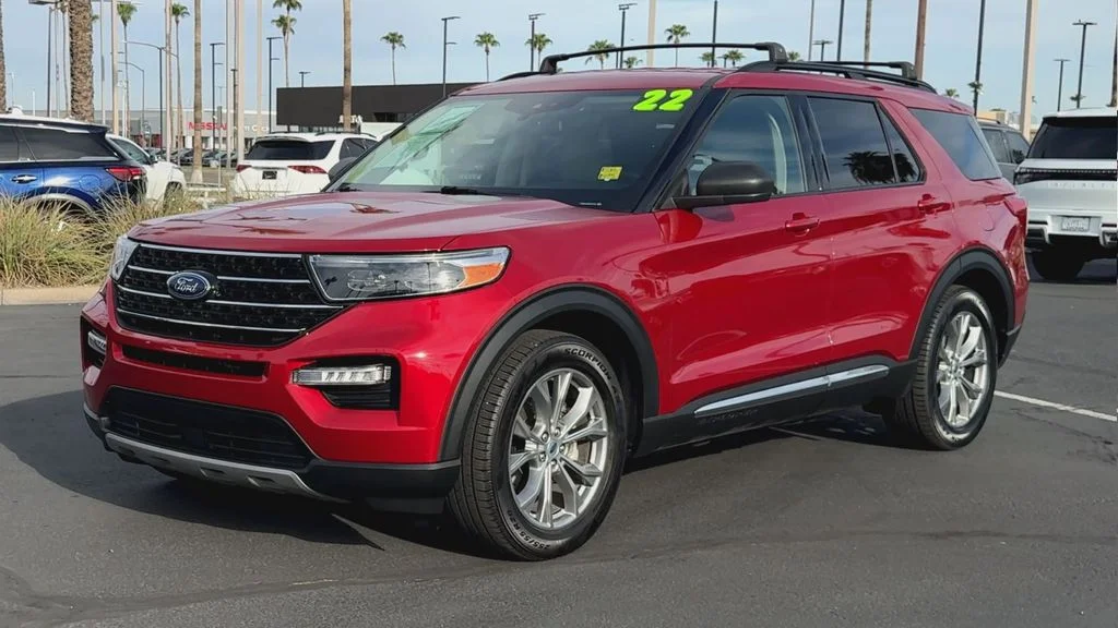 Used 2022 Red Ford XLT image 5