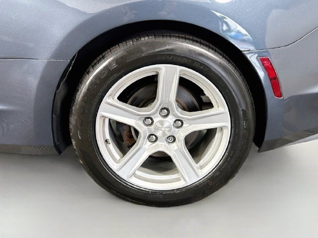 Used 2020 Shadow Gray Metallic Chevrolet 1LT image 31