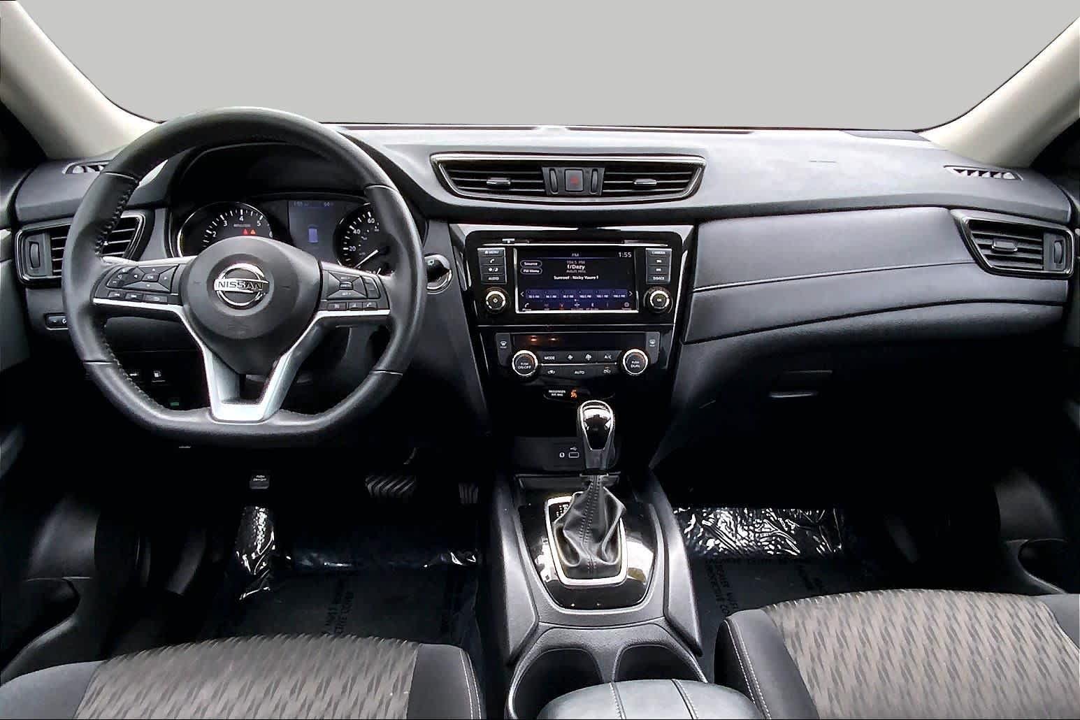 Used 2019 MIDNIGHT PINE M Nissan SV image 15