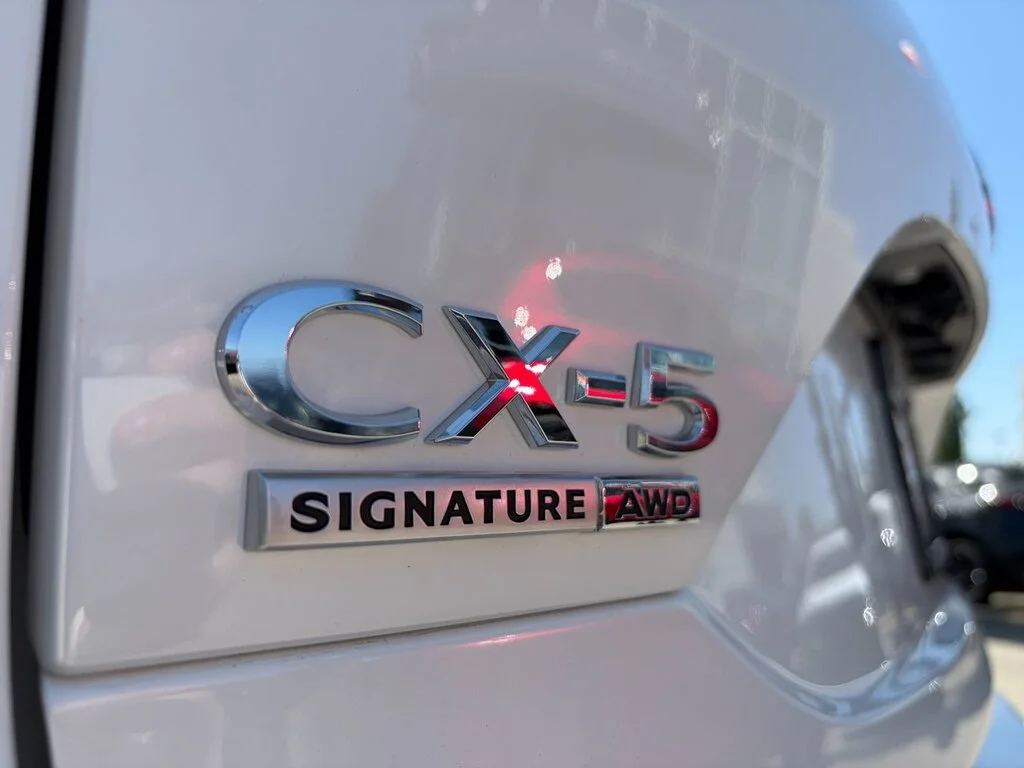 Used 2023 Rhodium White Metallic Mazda Signature AWD at BOSE sound,Turbo,AWD and a grea image 8