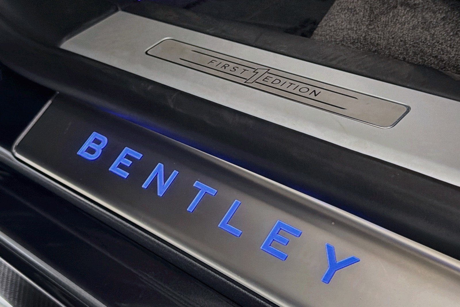 Used 2021 GRAY Bentley W12 image 9