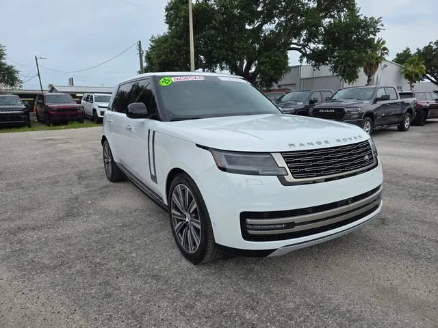 Used 2025 Ostuni Pearl Wht Prem Met Land Rover Autobiography image 1