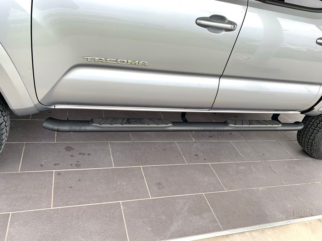 Used 2021 Silver Toyota SR5 image 42