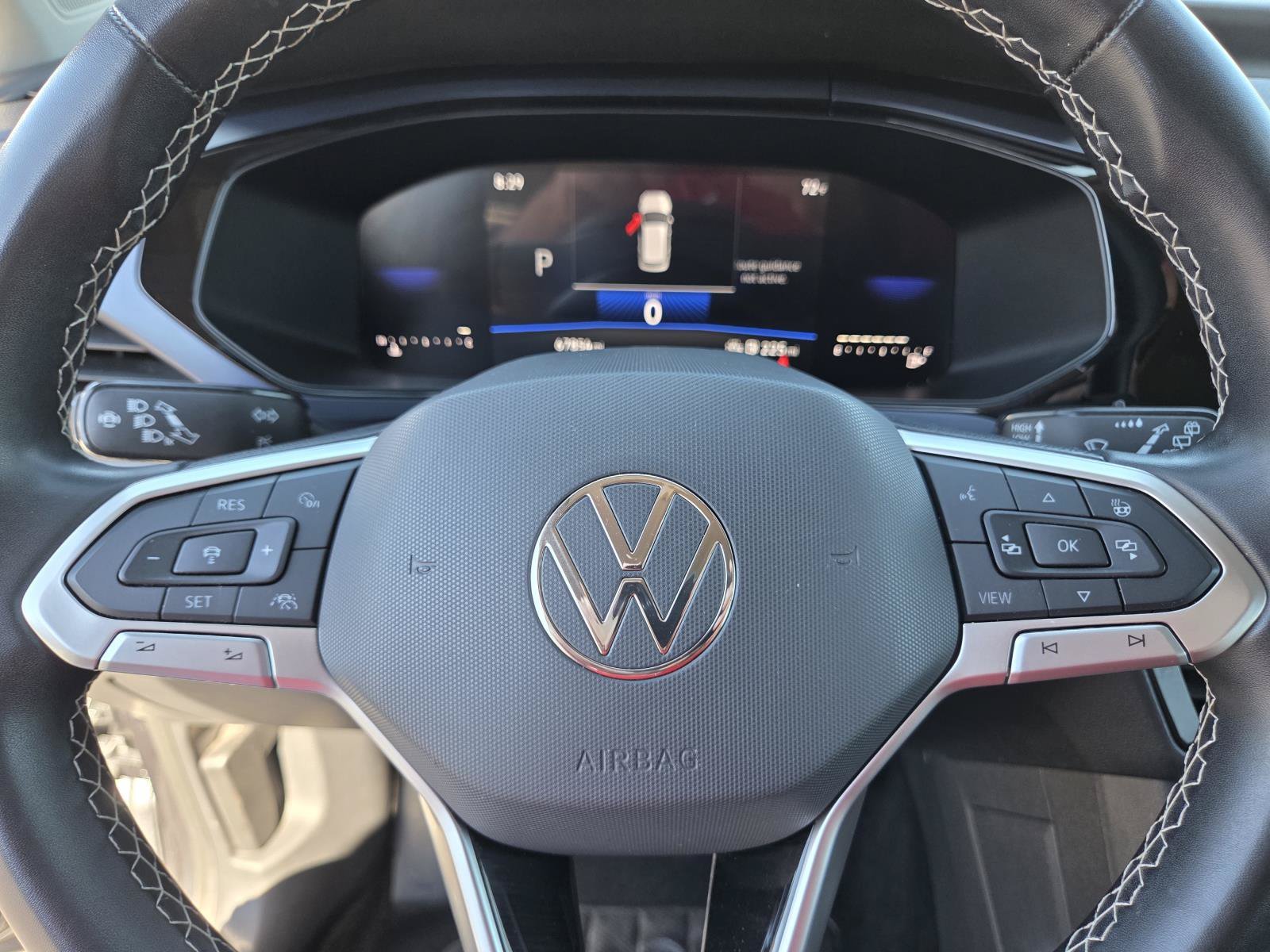 Used 2024  Volkswagen SE image 24