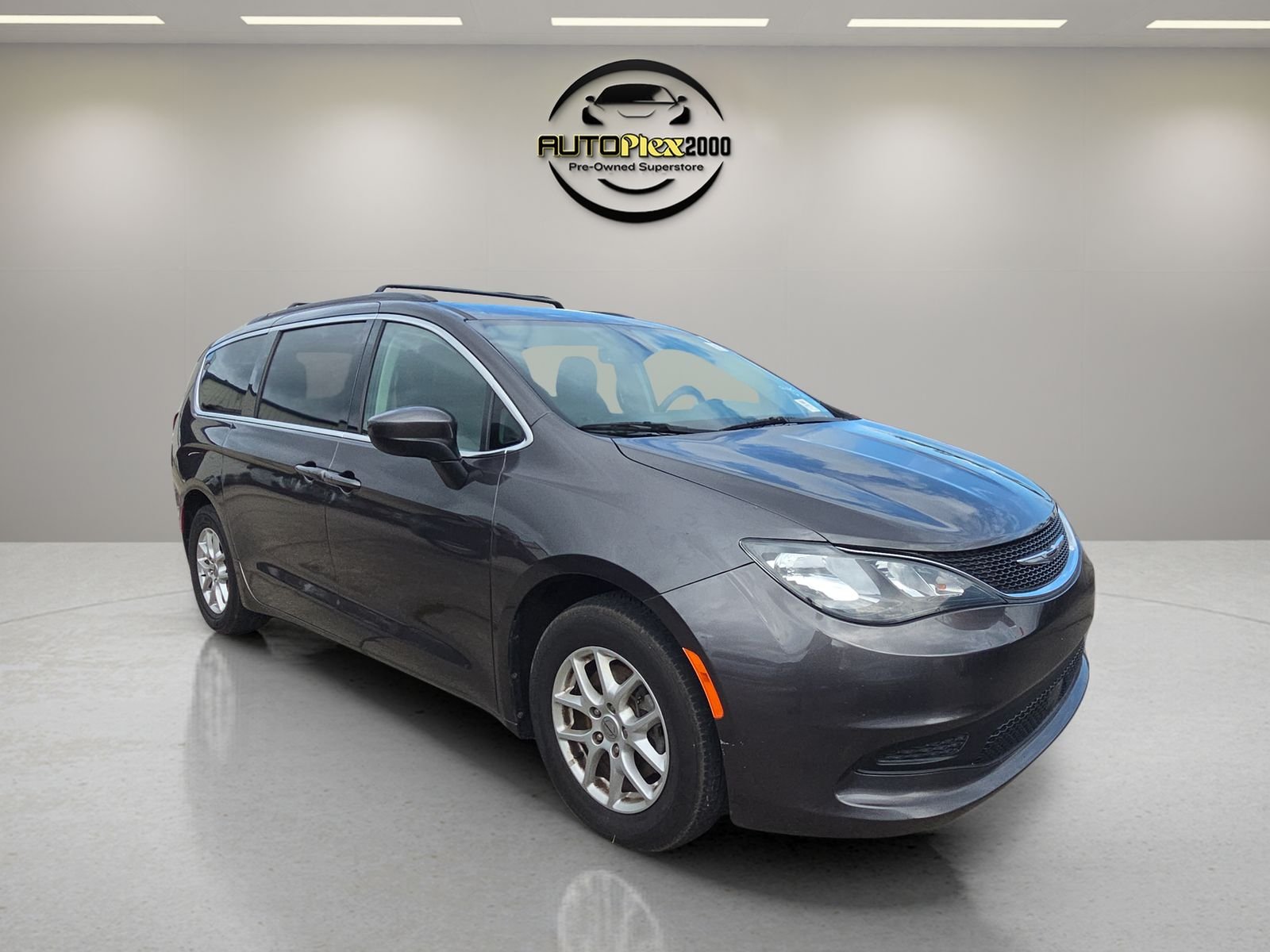 2021 Chrysler Voyager LXI